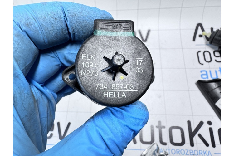 Регулировка поворота фары ксенон Audi A6 [C6,4F] 2004-2011 73485703