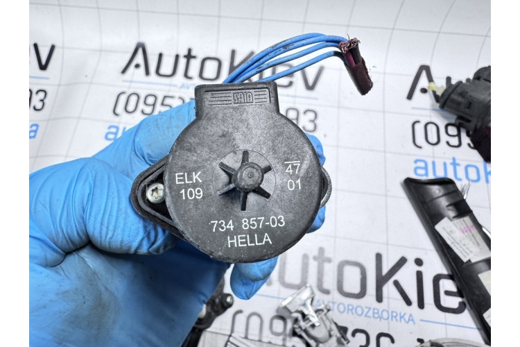 Регулировка поворота фары ксенон Audi A6 [C6,4F] 2004-2011 73485703