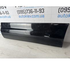 Молдинг двері задньої лівої Porsche Cayenne 2010-2017