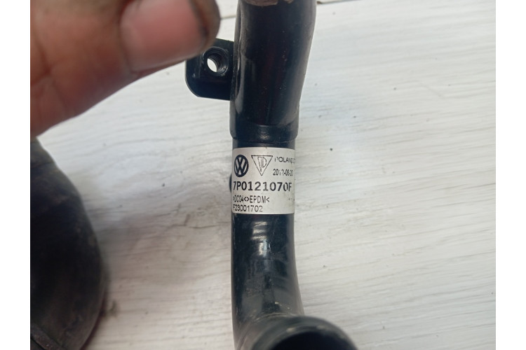 Трубка Porsche Cayenne 2010-2017 7P0121070F Трубка Porsche Cayenne 2010-2017 7P0121070F