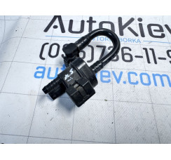 Клапан вентиляції паливного бака Audi A8 [4E] 2002-2010