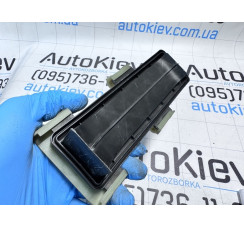 Кришка фільтра вугільного Mercedes Benz W220 1998-2005