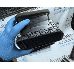 Повітропровід торпеди правий VW Passat [B7] 2011-2015