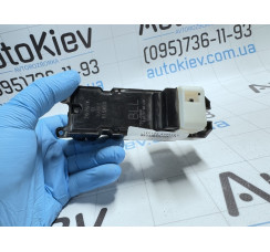 Кнопка склопідйомника Toyota Camry V50 2011-2018