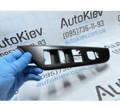 Накладка кнопок склопідйомника Toyota Corolla E15 2006-2013