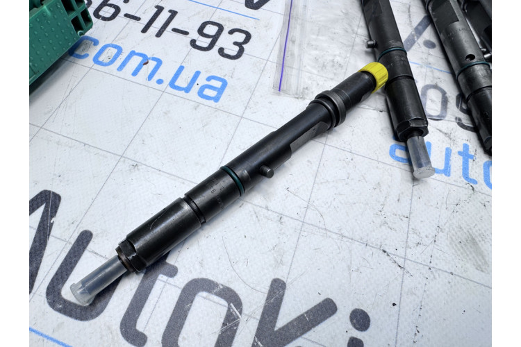 Форсунка упорскування палива Audi A4 [B7] 2005-2007 059130201E