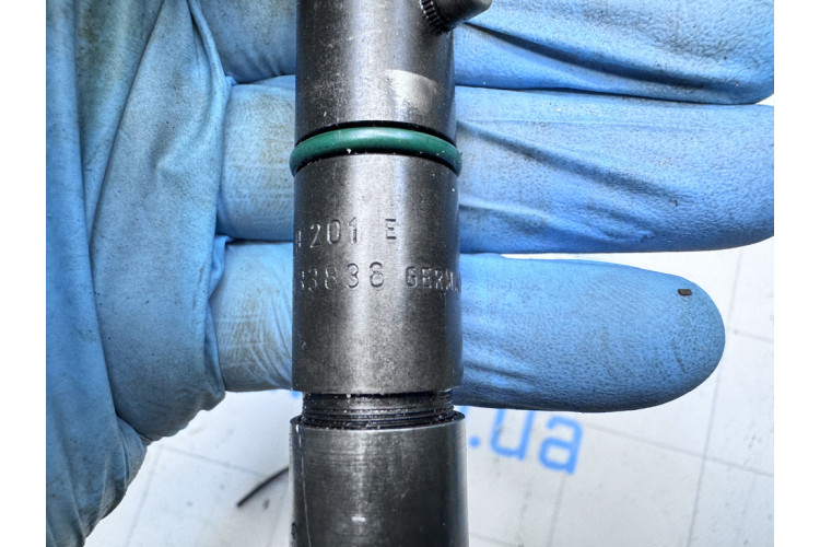 Форсунка упорскування палива Audi A4 [B7] 2005-2007 059130201E