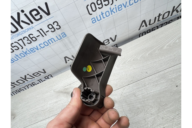 Ручка открытия капота коричневая/черная Audi A8 [4H] 2010-2017 4H1823533