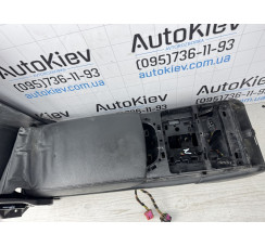 Подлокотник задний (черного цвета) Audi A8 S8 D4 4H 2010-2017