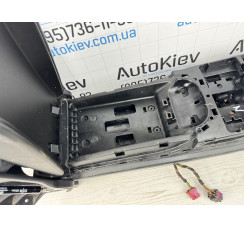 Подлокотник задний (черного цвета) Audi A8 S8 D4 4H 2010-2017