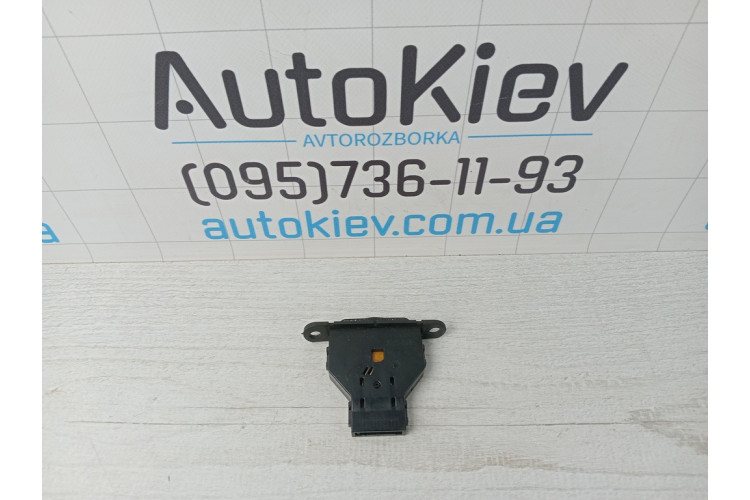 Регулятор повітроводу передній Audi A8 [4H] 2010-2017 4H1820912A