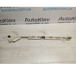 Накладка напрямної біла Audi A8 [4H] 2010-2017