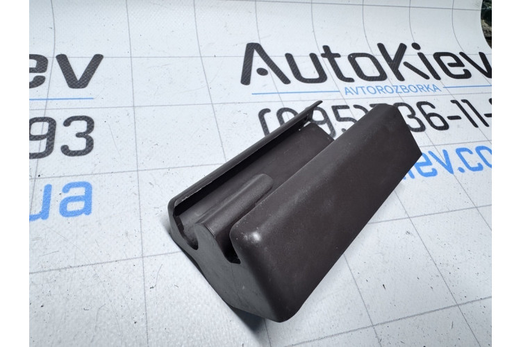 Накладка напрямної picco brown Audi A8 [4H] 2010-2017 4H1881348