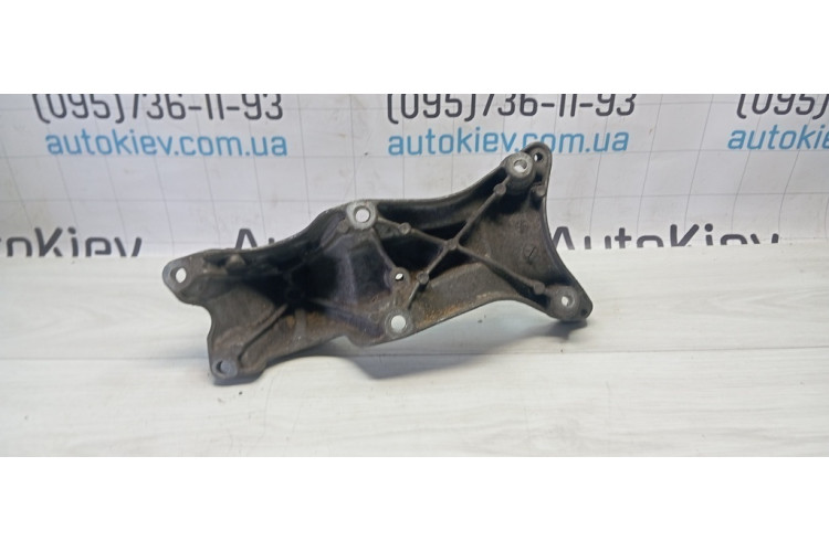 Кронштейн двигуна Audi Q7 [4M] 2015> 4G0199307H