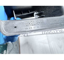 Заглушка сидения Mercedes Benz W245 B-klasse 2005-2011