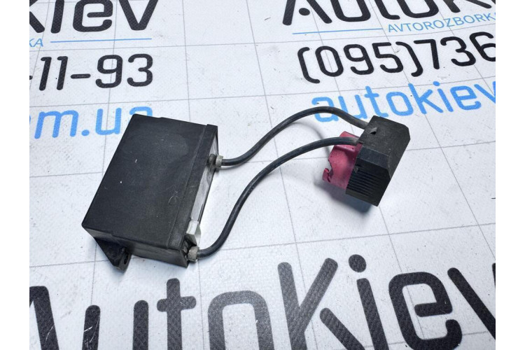 Ігнітор ксенонових фар VW Jetta 2006-2011 1307329080 Ігнітор ксенонових фар VW Jetta 2006-2011 1307329080