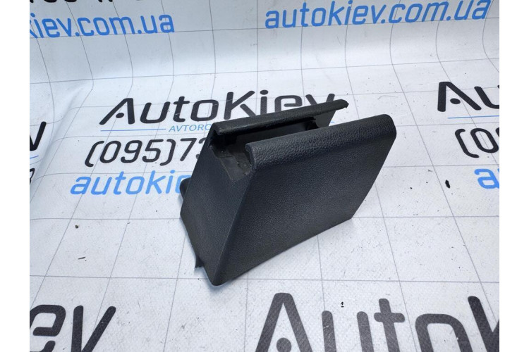 Захист правої рейки сидіння Mercedes Benz A-Class W169 2004-2012 A1699190820 Захист правої рейки сидіння Mercedes Benz A-Class W169 2004-2012 A1699190820