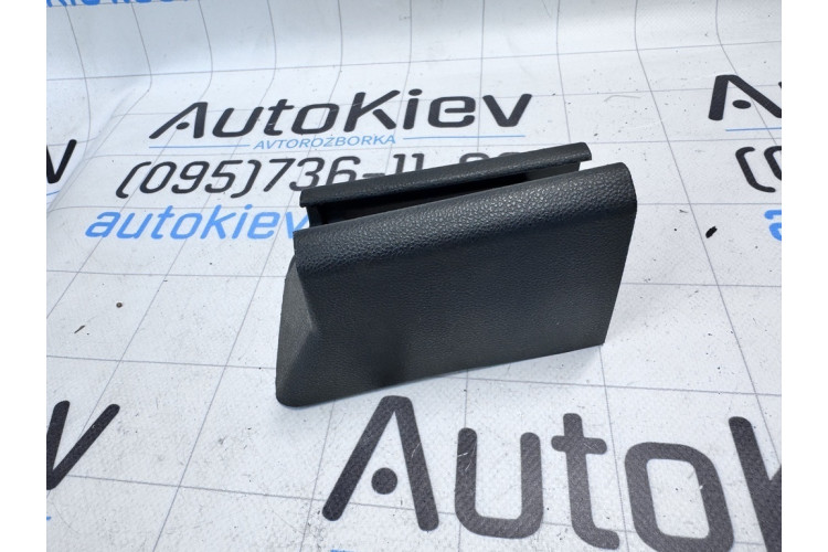 Крышка направляющей сиденья правая Mercedes Benz A-Class W169 2004-2012 A1699191120