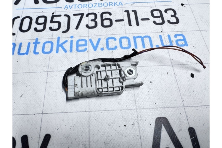 Датчик удара Opel Vectra C 2002-2008 13123277 Датчик удара Opel Vectra C 2002-2008 13123277