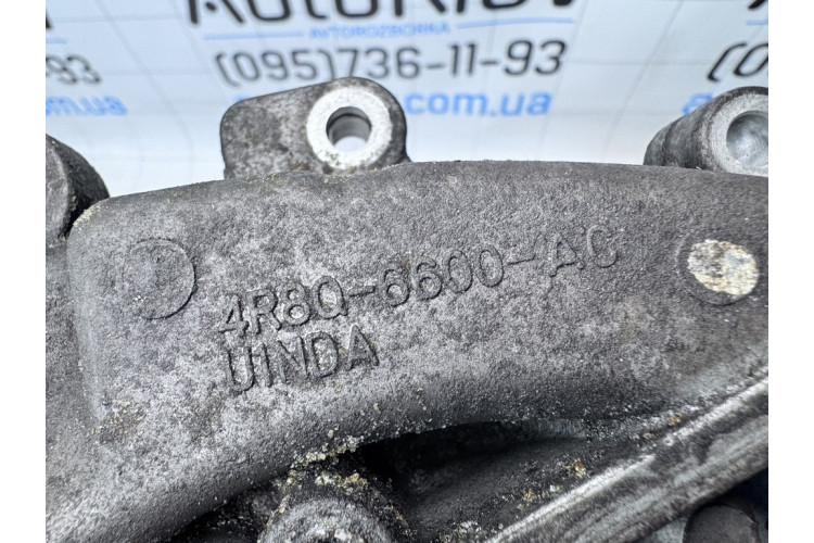 Насос мастила Land Rover Range Rover Sport 2005-2012 4R8Q6600AC Насос мастила Land Rover Range Rover Sport 2005-2012 4R8Q6600AC