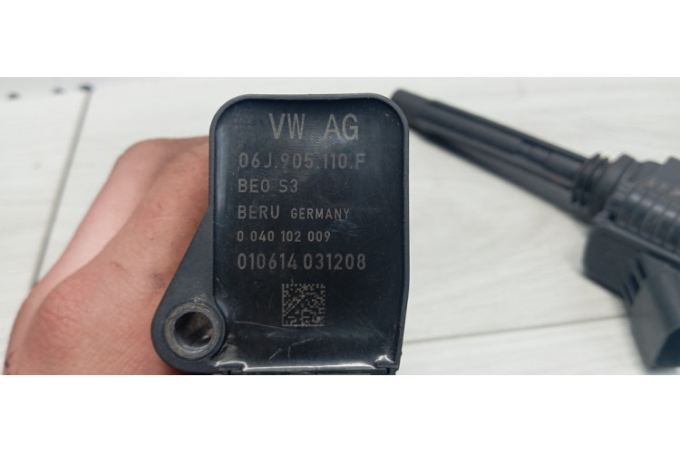 Котушка запалювання Audi A3 [8PA] Sportback 2004-2013 06J905110F