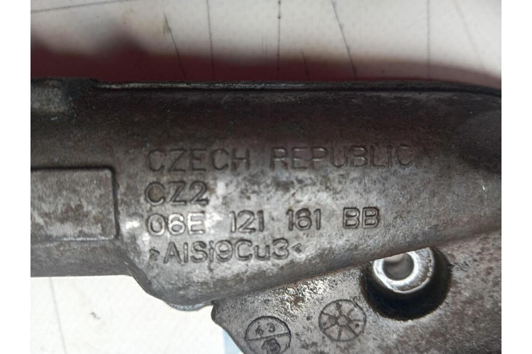 Корпус термостату Audi Q7 [4M] 2015> 06E121161BB