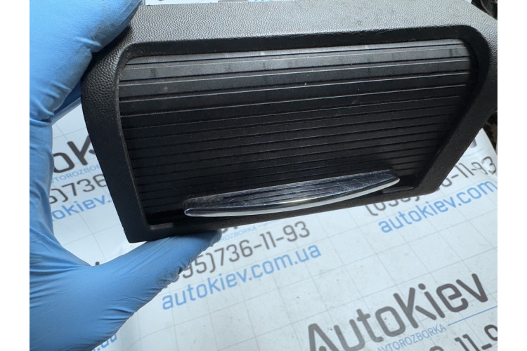 Бардачок з ролетою підстаканник дефект хрому Opel Vectra C 2002-2008 24423418