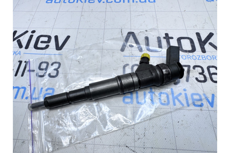 Форсунка паливна Volvo S60 (2.4 tdi) 2000-2009 30750283 Форсунка паливна Volvo S60 (2.4 tdi) 2000-2009 30750283