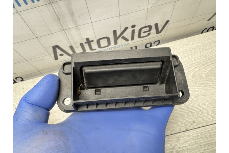 Ручка відкриття багажника Mercedes Benz W204 2007-2015 2047500293 Ручка відкриття багажника Mercedes Benz W204 2007-2015 2047500293