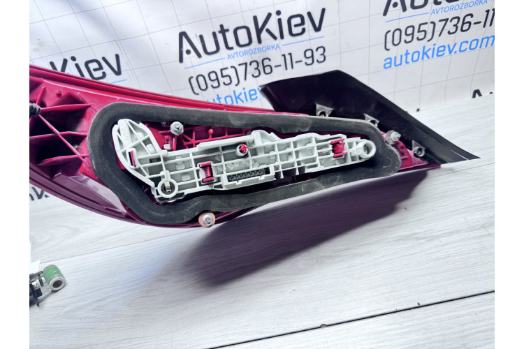 Ліхтар правий Mercedes Benz C117 CLA 2013-2019 1179062000