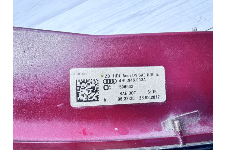 Ліхтар задній лівий внутрішній Audi A8 [4H] 2010-2017 4H0945093A