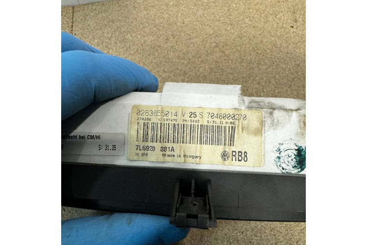 Панель приладів VW Touareg 2002-2010 7L6920881A