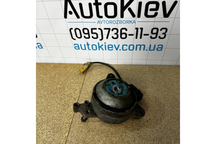 Подушка трансмиссии (опора коробки передач правая) Audi A8 4H 2010-2017 4H0399152BC