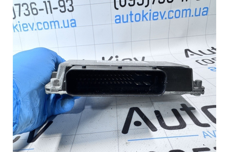 Блок управления раздаточной коробкой VW Touareg 2002-2010 0AD927755AJ Блок управления раздаточной коробкой VW Touareg 2002-2010 0AD927755AJ