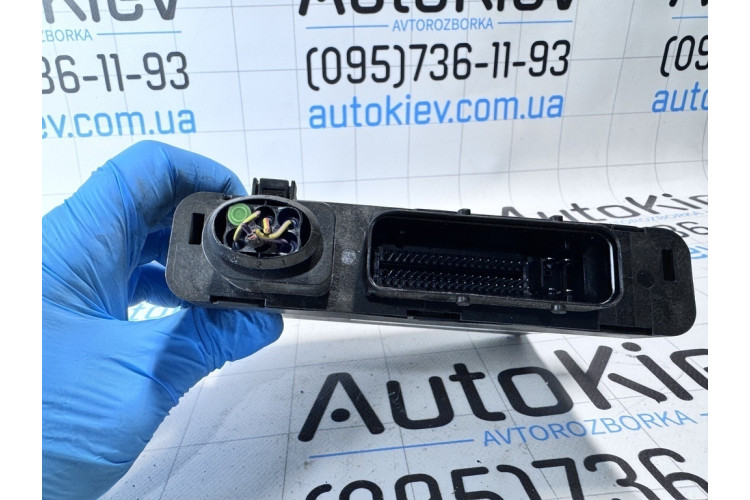 Блок управления центральным замком VW Touareg 2002-2010 3D0909135S