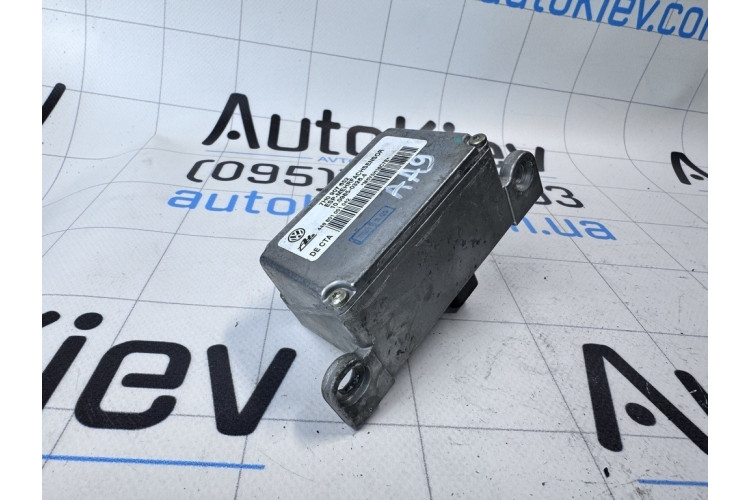 Датчик поперечного ускорения (esp) VW Touareg 2002-2010 7H0907652 Датчик поперечного ускорения (esp) VW Touareg 2002-2010 7H0907652