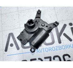 Моторчик заслонки печки VW Touareg 2002-2010