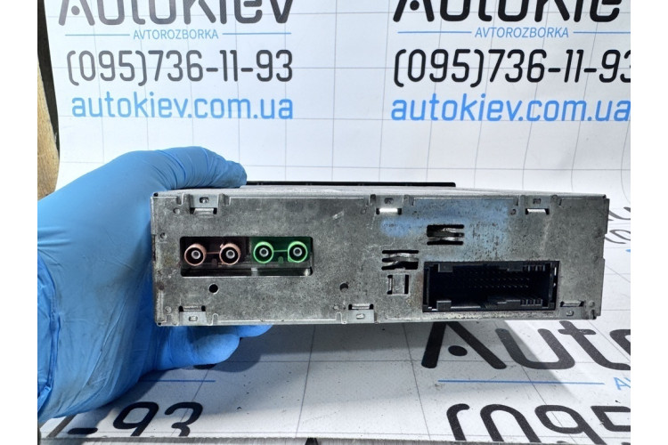 Блок управления мультимедийной системой TV тюнер VW Touareg 2002-2010 7L6919146D