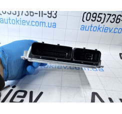 Блок керування пневмопідвіскою VW Touareg 2002-2010