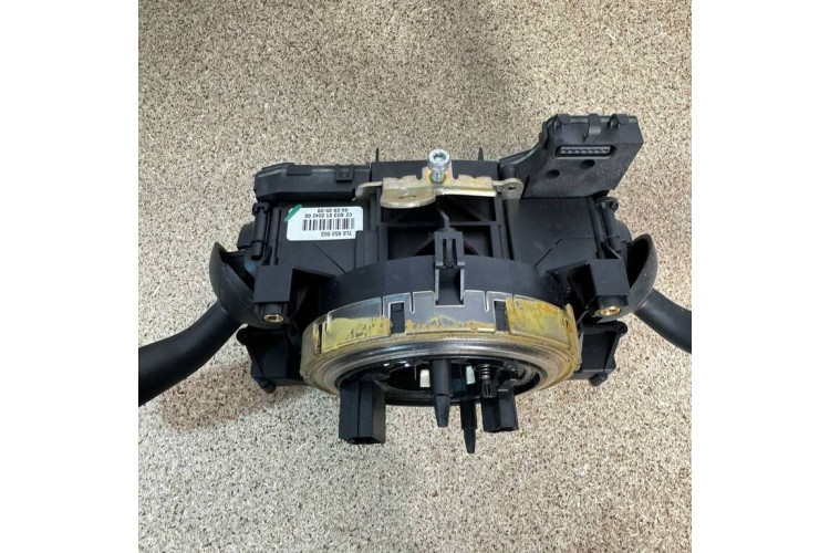 Шлейф airbag кольцо подрулевое VW Touareg 2002-2010 8E0953541D,7L6953507AA