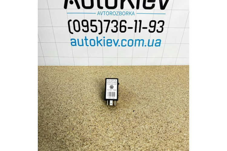 Реле сервотронника 476 VW Touareg 2002-2010 7L6907160A Реле сервотронника 476 VW Touareg 2002-2010 7L6907160A