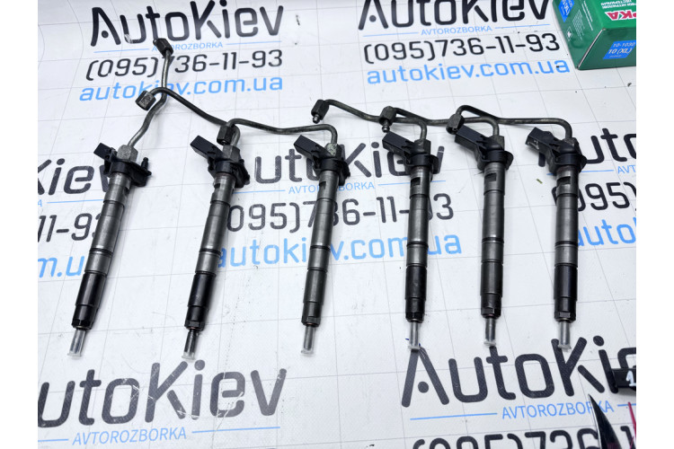 Форсунка топлива дизельная VW Phaeton 2002-2016 059130277Q