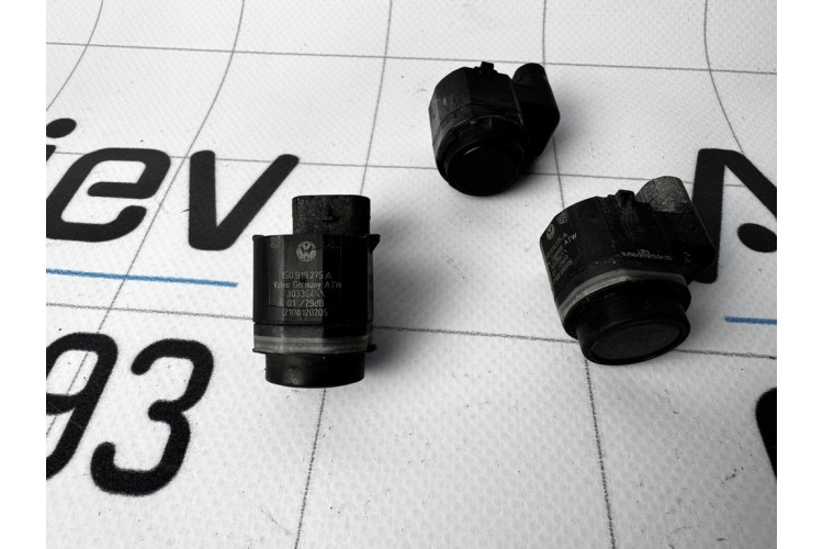 Датчик сигналізації паркування (парктронік передній/задній центральний) Audi A8 4H 1S0919275A