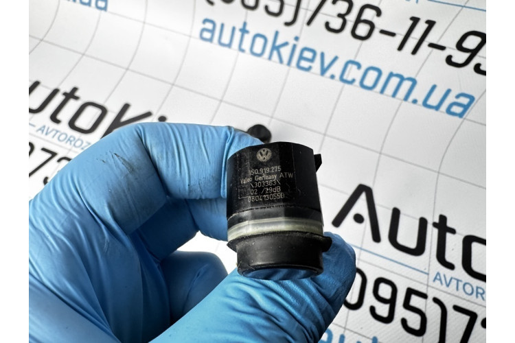 Датчик парковки (парктроник задний), есть черные и красные Audi A3 [8PA] Sportback 2004-2013 1S0919275