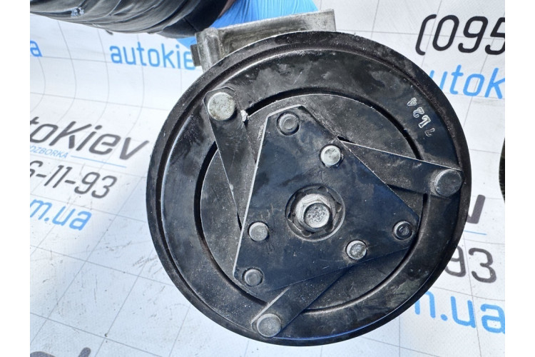 Компресор кондиціонера Volvo XC60 P31449067