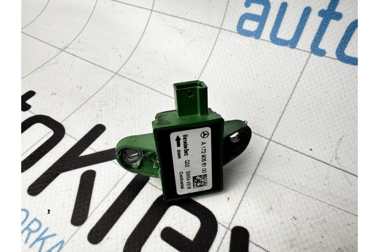 Датчик airbag боковой левый Mercedes-Benz W204 A1729056100 Датчик airbag боковой левый Mercedes-Benz W204 A1729056100