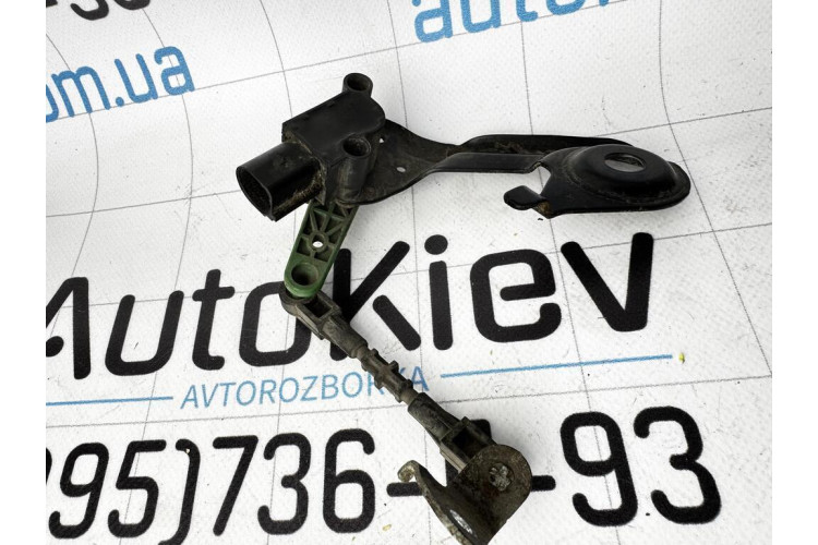 Датчик рівня положення кузова задній лівий Audi A8 4H 4H0941309C Датчик рівня положення кузова задній лівий Audi A8 4H 4H0941309C