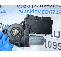 Мотор склопідйомника двері задньої правої Volkswagen Touareg