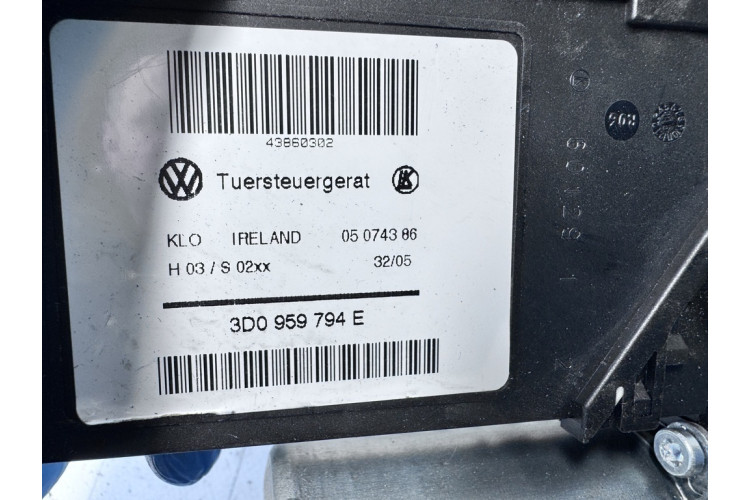 Мотор склопідйомника двері задньої правої Volkswagen Touareg 3D0959794E