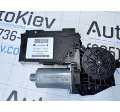 Мотор склопідйомника двері передньої лівої Volkswagen Touareg